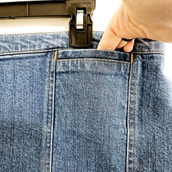 Vintage Jones Sport Blue Stretch Knee Length A-Line Jean Skirt Size 16 - Picture 3 of 6